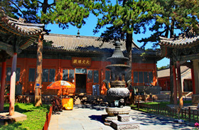 templo de Xiantong, Monte Wutai 