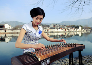Guzheng, Instrumentos Musicales Chinos