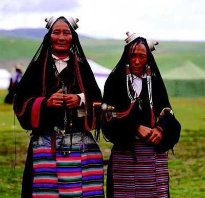 Vestido de Grupos Étnicos Chinos: Vistazo a la Vestimenta de Tibet