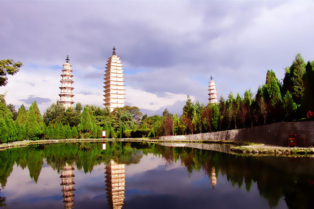 Tres Pagodas