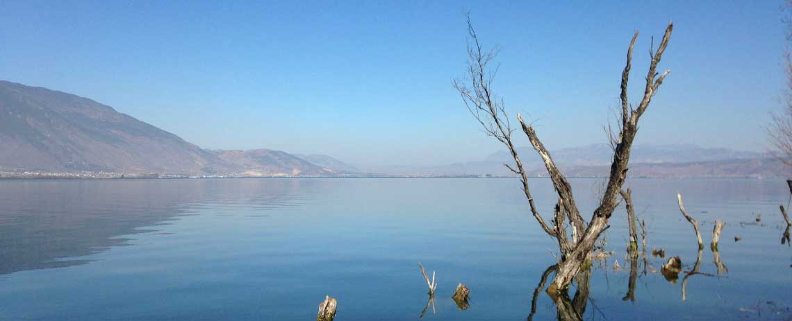Dali: Lago Erhai Tranquilo